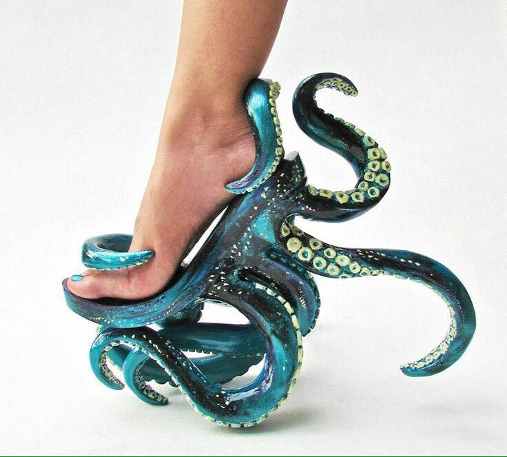 Đôi giày tạo ra từ máy in 3D
